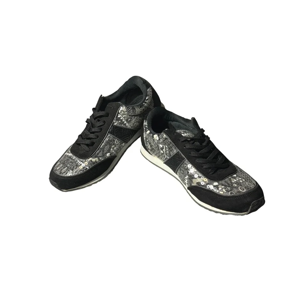 Sakroots lace sneakers
